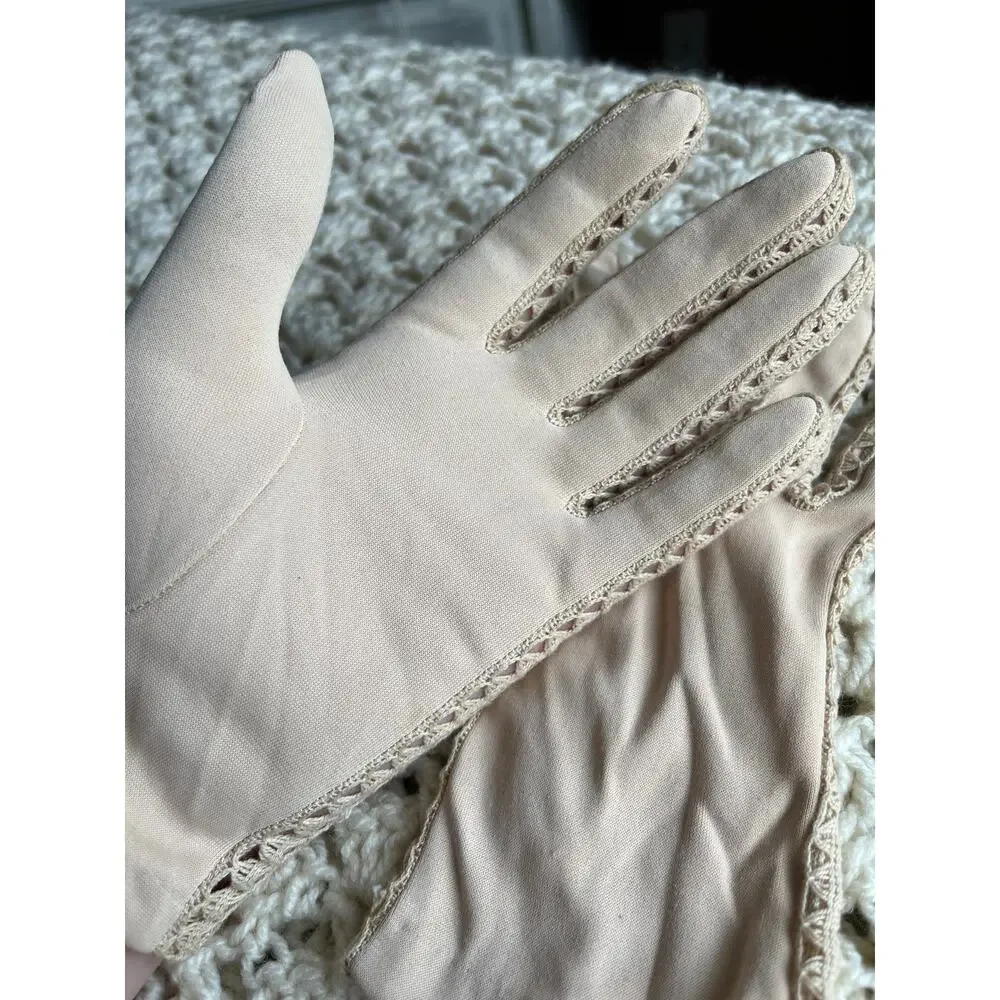 Vintage 60s Cream Crochet Gloves Bridal Wedding Size 7